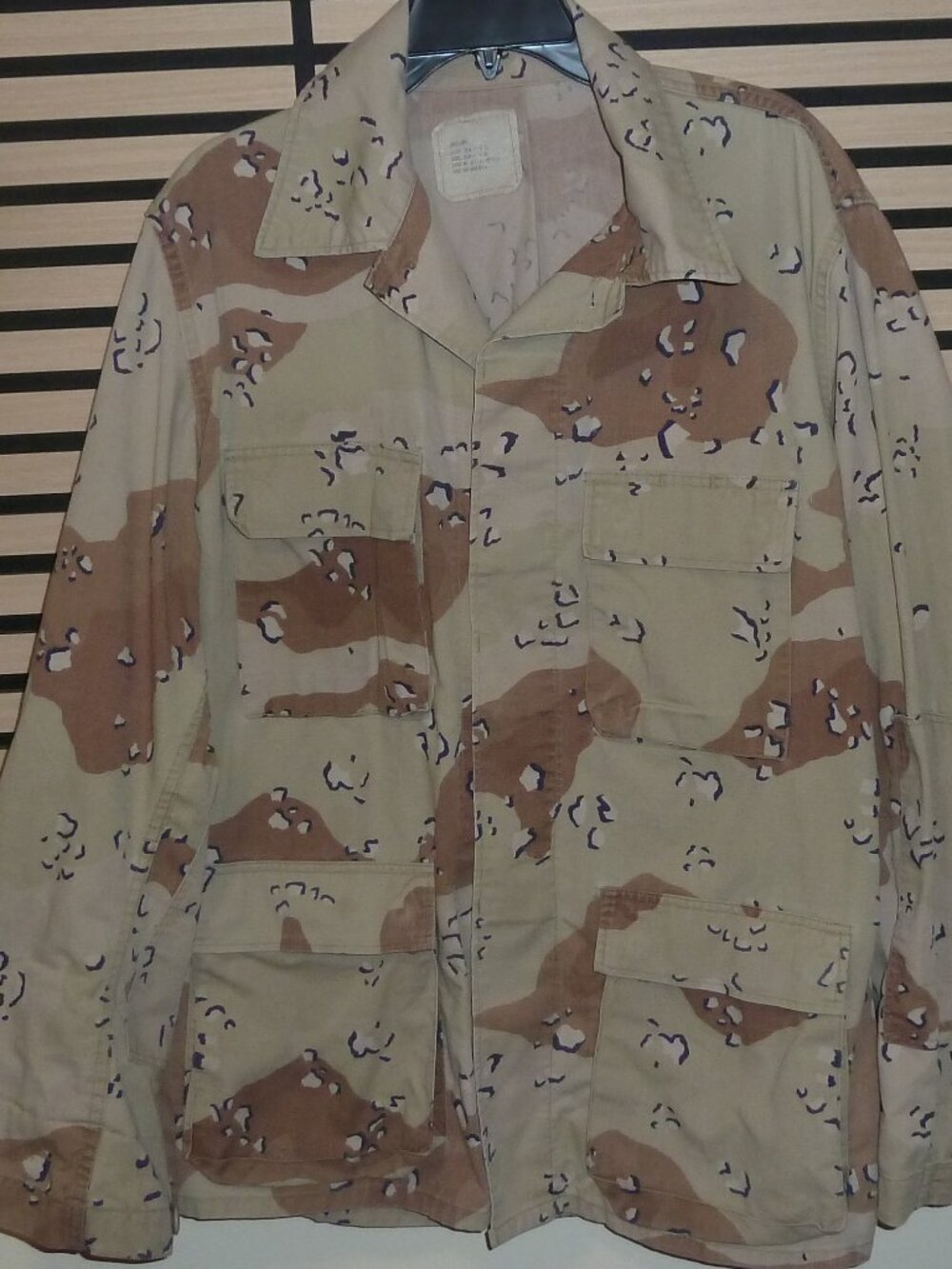 Vintage Mens Large Chocolate Chip Desert Camo Combat Field Jacket